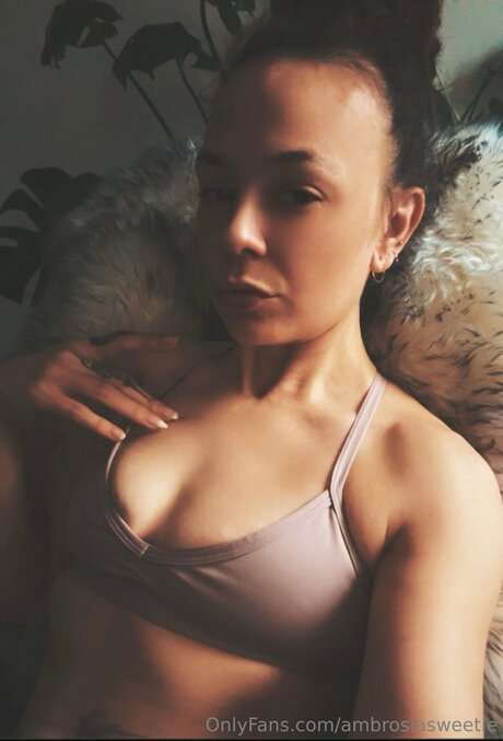 Ambrosiasweetie star beautiful pic