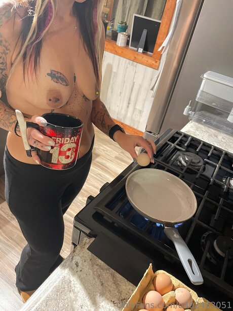 U402463051 naked pornstar pic