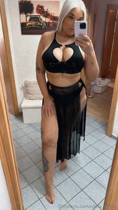 Nikita Suave star art photos