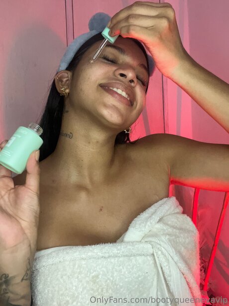 Bootyqueenevavip model nude images