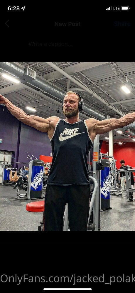 Jacked Polak model erotic photo