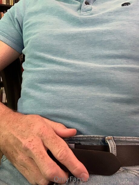 Dad Bod1 model perfect picture