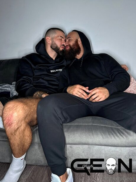 Officiallygeon top model img