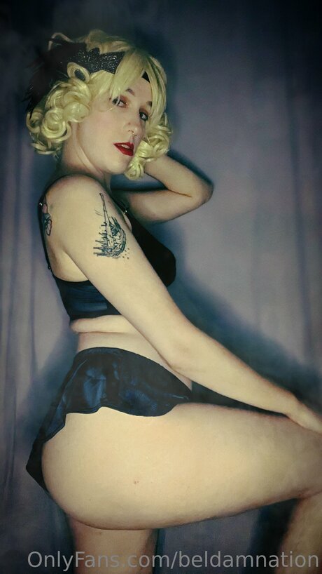 Kittydarlingxx nice pornstar pics