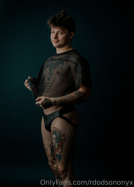 Rdodsononyx model sex image