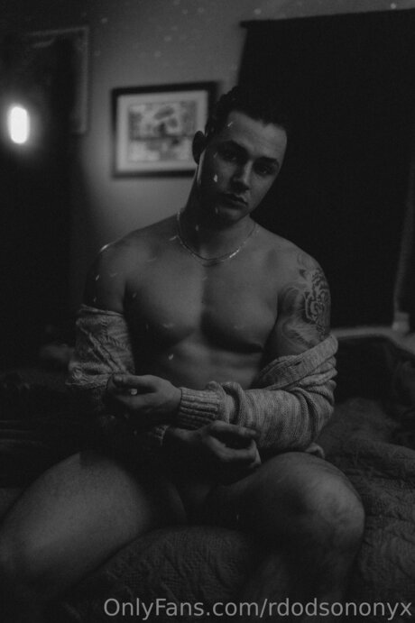 Rdodsononyx star nude gallery