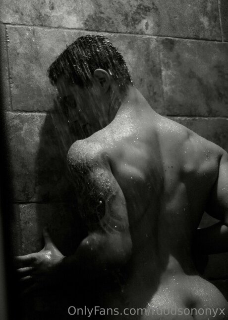 Rdodsononyx pornstar pretty picture