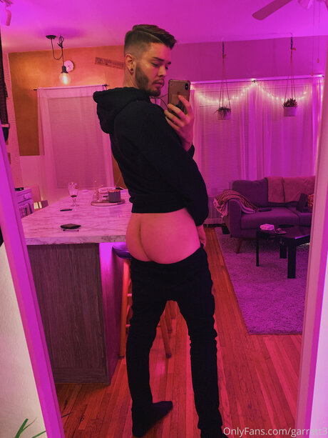 Garrett3 star hot images