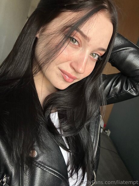 Tinylia top star img