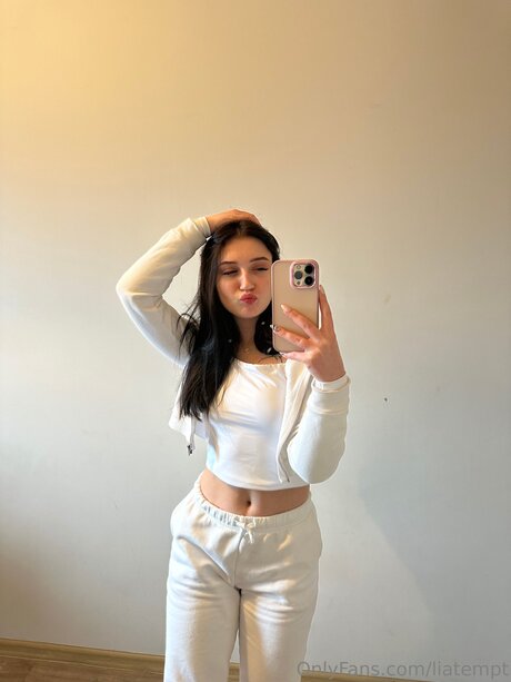 Tinylia model exclusive pics