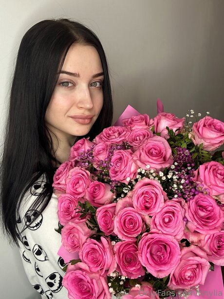 Tinylia star sexy img