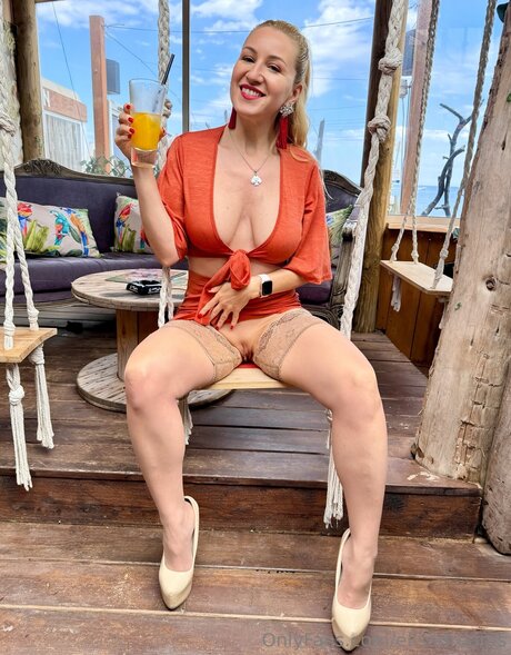 Elisadreams pornstar perfect pictures