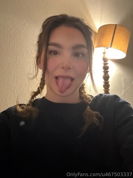 Skuishiiiposr nude pornstar pic