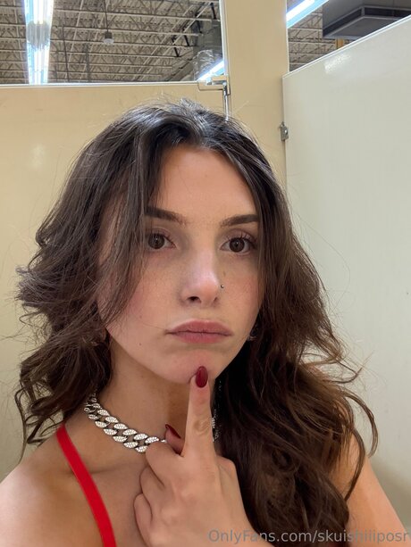 Skuishiiiposr model porn photo