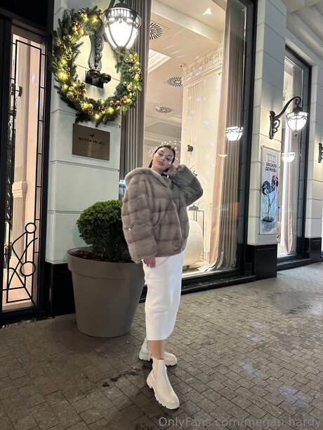 Babymegaan model xxx picture