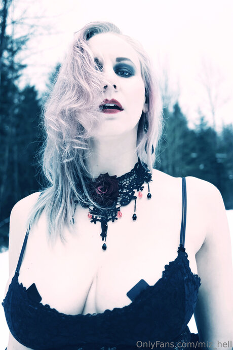 Miz Hell star xxx pictures