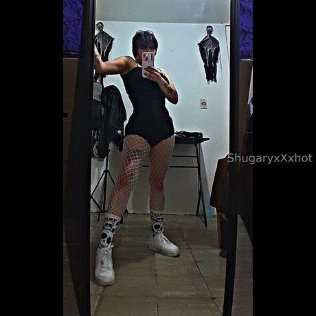 Shugaryxxx nude model photo