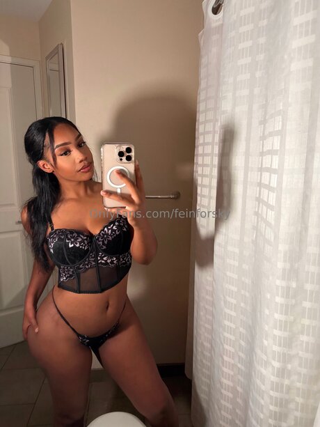 Feinforsky model pornographic pic