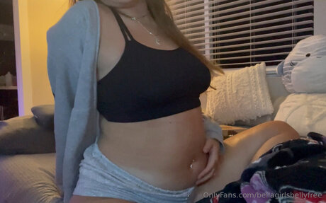 Bellagirlsbellyfree hot star img