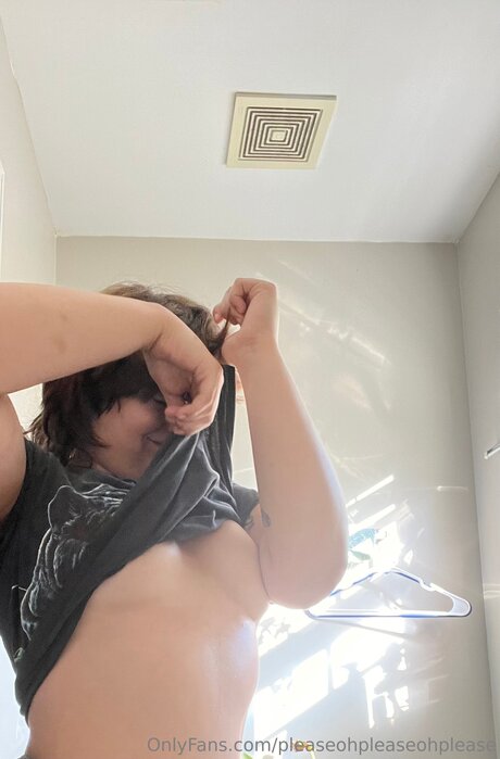 Pleaseohpleaseohplease sexy star picture