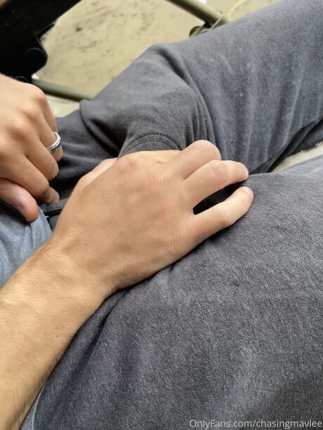 Chasingmavlee nude model image