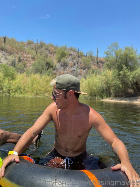 Chasingmavlee model pornographic picture