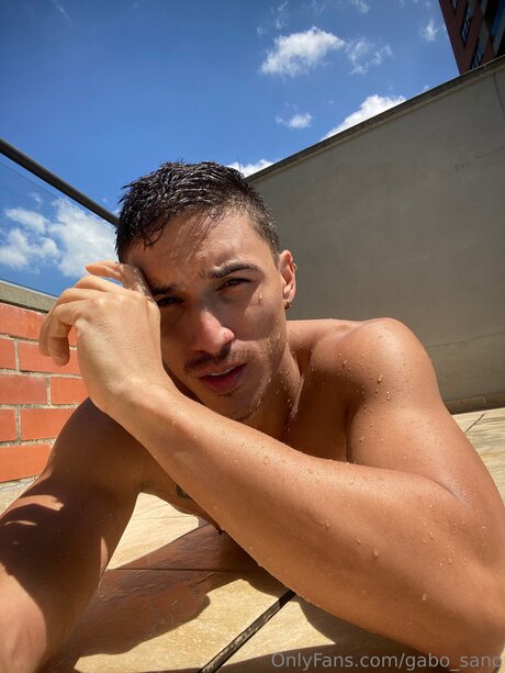 huge fake tits onlyfans porno pics