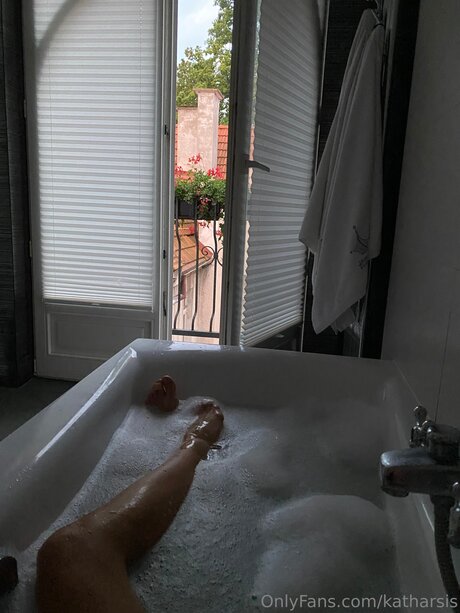 Katharsis top star img