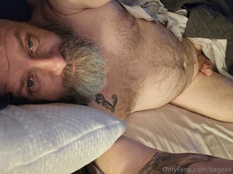 Dageek model nude photos