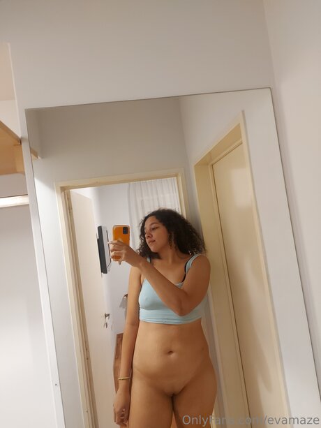 Evamaze star porn pictures