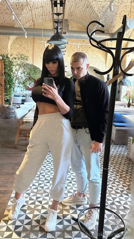 Kravchenkobarskayats pornstar naked image