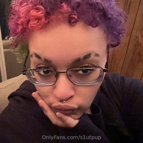 S1utpup high quality model photo