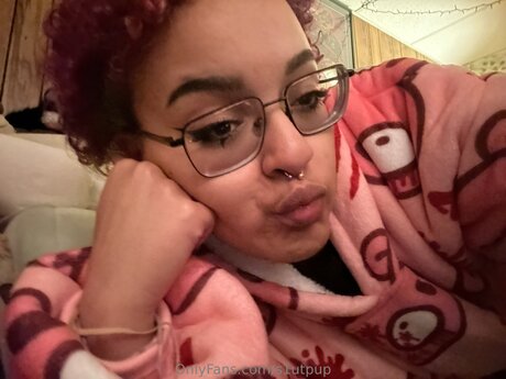 S1utpup nudes pornstar image