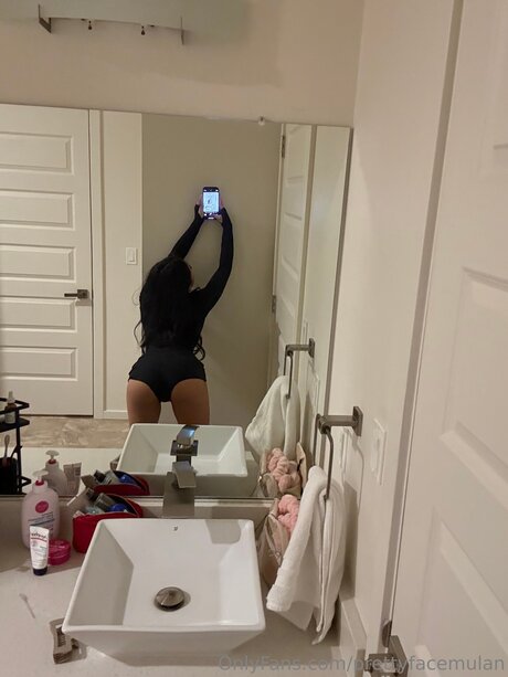 Prettyfacemulan model adult galleries