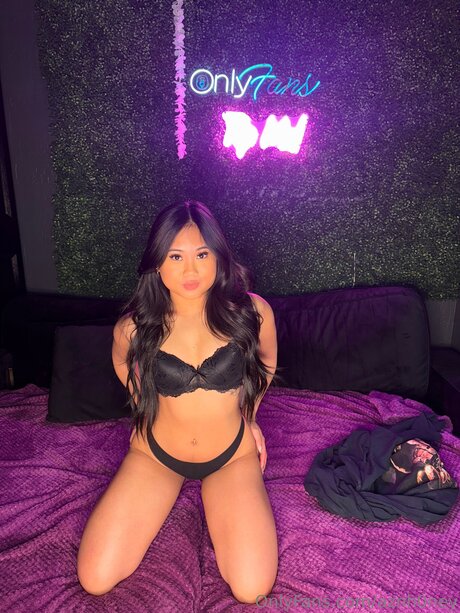 Prettyfacemulan adult star image