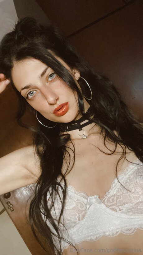 Goddesszaina erotic model picture