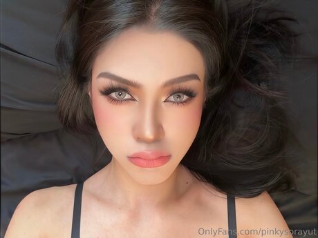 Pinkysorayut sexy model img
