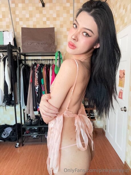 Pinkysorayut nice actress gallery