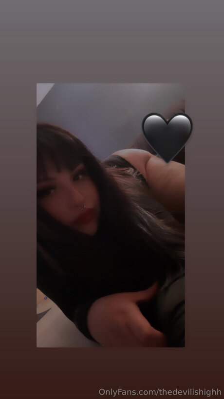 Thedevilishighh model porn pictures