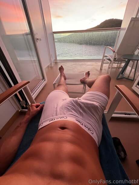 Hotbf model art picture