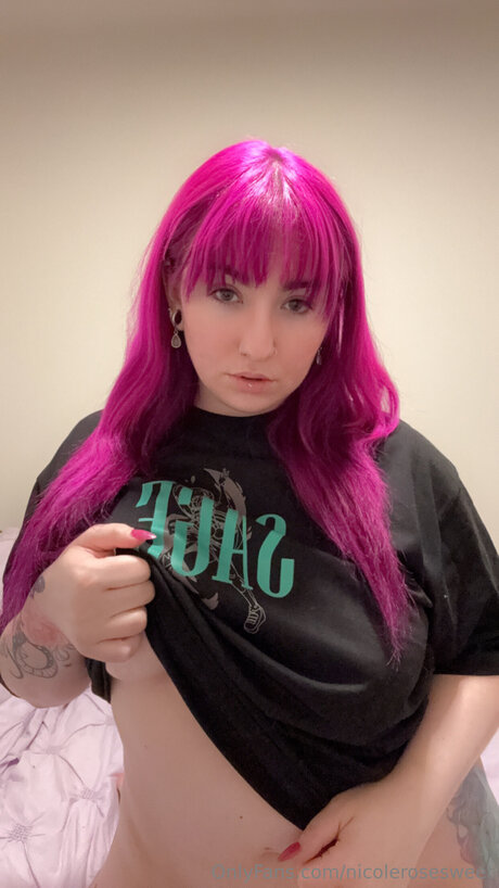 Nicolerosesweet erotic model galleries