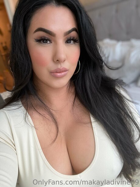 Makayladivine69 free actress photos