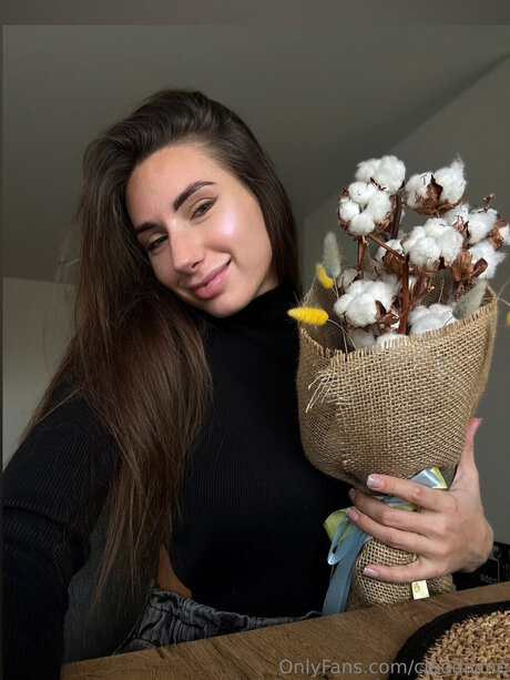 Cleodivine star xxx pic