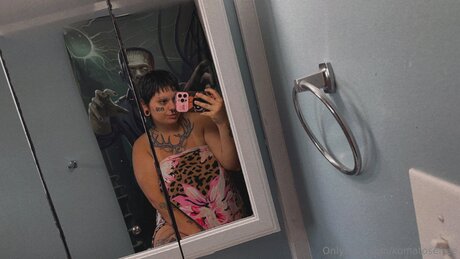 Lydiainthebones exclusive actress photo