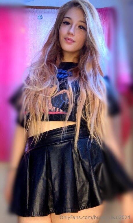 Bunni Uwu2024 model pic