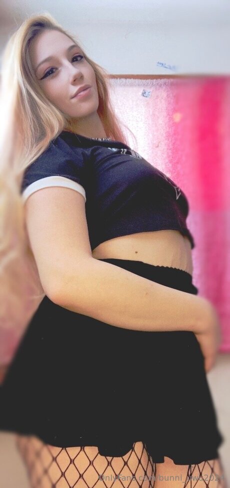 Bunni Uwu2024 model nude pic
