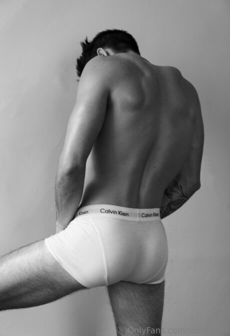 Joeysacco naked actress galleries