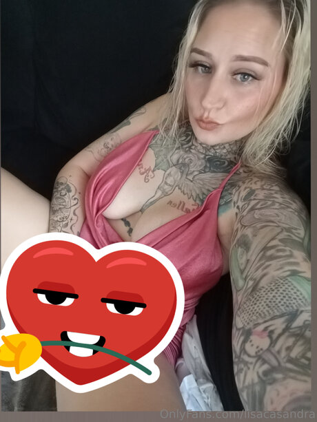 Lisacasandra model hot pictures