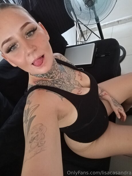 Lisacasandra star top archive