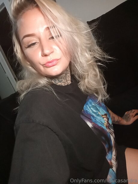 Lisacasandra pornographic model pics